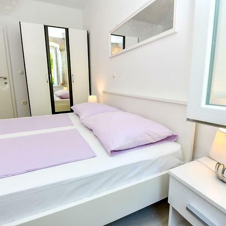 Mila Apartment Синь Экстерьер фото